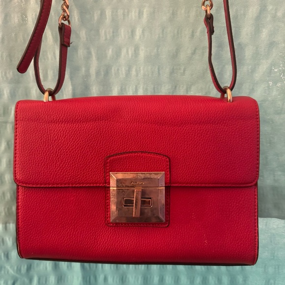 Aldo - bag - red - gold chain and zipper details - Picture 3 of 5